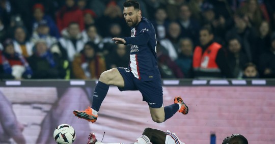 Las bajas prestaciones de Messi son, para Le Parisien, "el símbolo del declive" del PSG en los últimos meses / Foto: EFE