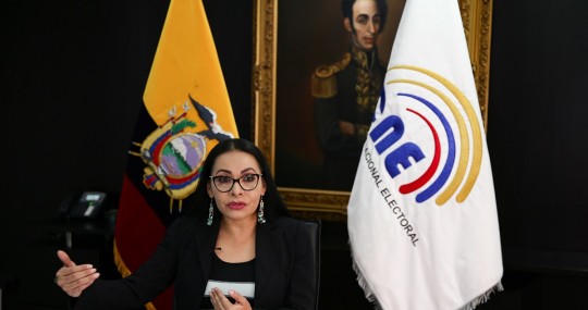 Personas mayores de cincuenta años o con discapacidad física registrados recibirán en sus domicilios a delegados del Consejo Nacional Electoral (CNE) / Foto: EFE