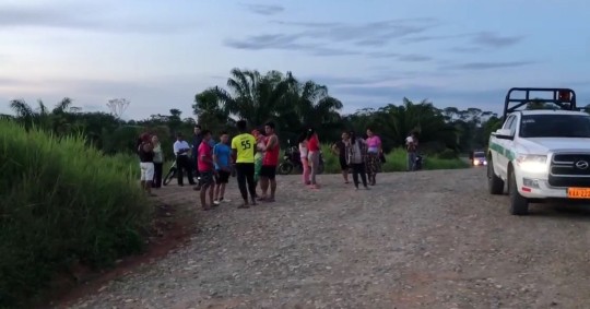 Habitantes de la comunidad 3 Palmas cerraron el paso al pozo 9 del campo Parahuacu/ Foto: Cortesía TVCisne
