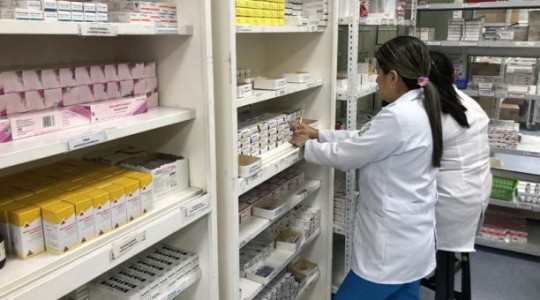 La emergencia sanitaria por covid-19 y declaraciones del presidente de EE.UU. causan escasez de un medicamento utilizado por pacientes que padecen lupus. Foto: Archivo/ EL COMERCIO.