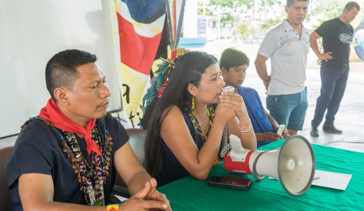 Asambleístas ecuatorianas envueltas en escándalos conmocionan a Twitter el fin de semana  