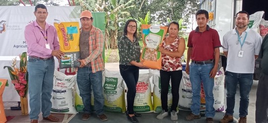 La entrega se hizo través del proyecto nacional de semillas y agrocadenas estratégicas, con una inversión de $ 35.600 / Foto: cortesía ministerio de Agricultura