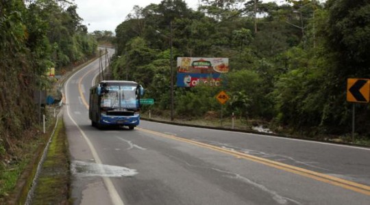 El mejoramiento del sistema vial es la prioridad de este año para la Prefectura de Pastaza. Foto: El Comercio