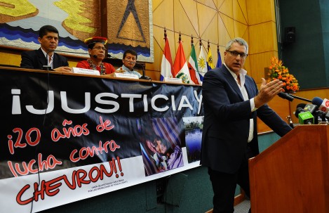 Juicio contra Steven Donziger se posterga