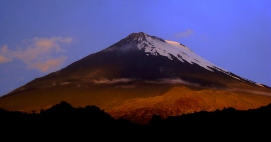El Sangay registró descenso de material piroclástico / Foto: IG