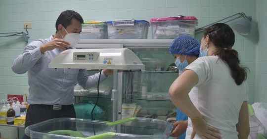 Con una inversión de $ 118.821,82, el ministerio de Salud Pública, entregó equipos biomédicos a los Hospitales Básicos: Quito Méndez y General Plaza  / Foto: cortesía ministerio de Salud