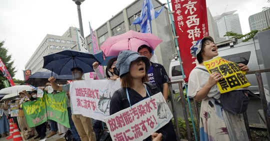El Gobierno y la empresa propietaria de la central, Tokyo Electric Power (TEPCO), han comprobado "la seguridad" del vertido / Foto: EFE