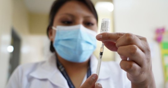 Hungría donó a Ecuador 150.000 dosis de la vacuna de AstraZeneca / Foto: cortesía Ministerio de Salud
