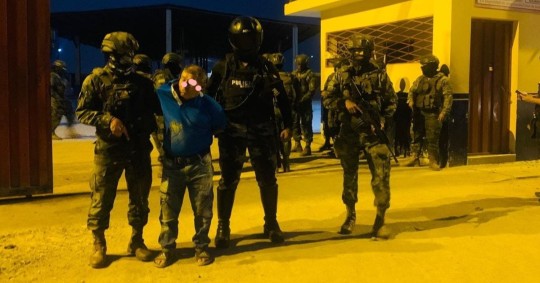 La Policía informó anoche que setenta personas han sido aprehendidas por los hechos de violencia en el país / Foto: cortesía Ejército ecuatoriano