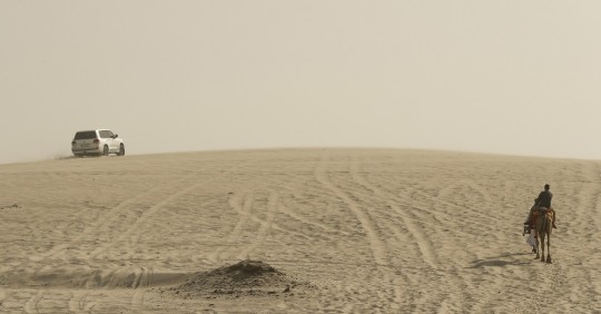 La temporada invernal en el desierto, conocida por los locales como el Al Enna, arranca precisamente durante la competición / Foto: EFE