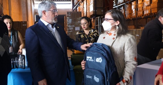 48 kits portátiles irán a las brigadas en zonas de difícil acceso de la Amazonía y Cañar / Foto: cortesía Ministerio de Salud