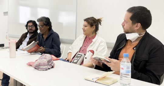 La gira es la primera de esta índole que autores ecuatorianos, de manera conjunta, realizarán por el país europeo hasta el próximo sábado/ Foto: Cortesía EFE