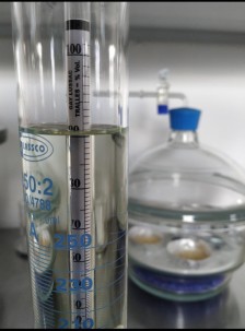 Fuente: Bioetanol obtenido a partir de la cáscara de piñón en el  IIGE mediante el proyecto “Implementación de una planta prototipo para la producción de etanol a partir de la cáscara de piñón” financiado por la Agencia Española de Cooperación Internacional para el Desarrollo (AECID)