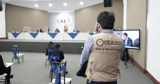 Luego aparece Lasso con el 19,73 %, 33 centésimas por encima de Yaku Pérez que llega al 19,40 %. Foto: Cortesía CNE