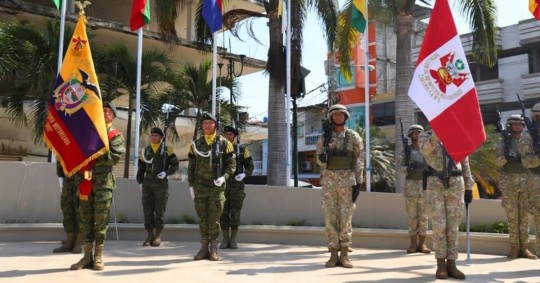 Al acto religioso acudieron autoridades militares y civiles de los dos países / Foto: cortesía Ministerio de Defensa