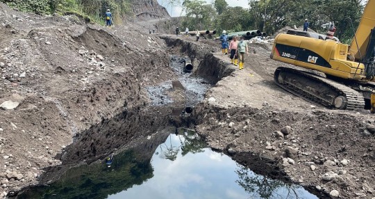 Rotura del OCP provocó derrame en Napo / Foto: cortesía ministerio de Ambiente