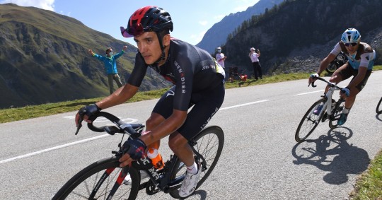 Carapaz subió al podio en el inicio de la Vuelta a España / Cortesía de INEOS