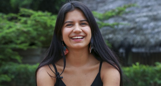 Helena Gualinga es la voz del "Kawsak Sacha", o "Selva Viviente", la filosofía indígena de comunión con la naturaleza de Sarayaku /  Foto:  EFE