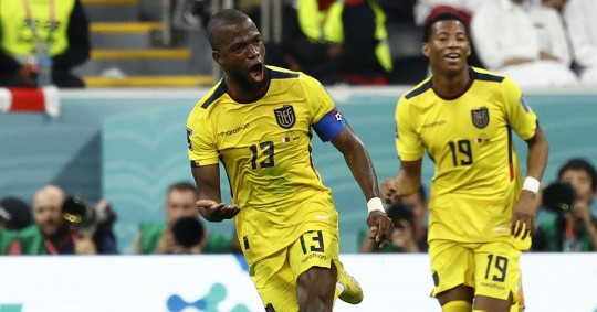 Ecuador rompió la maldición de los partidos inaugurales y venció al anfitrión 2-0 / Foto: EFE