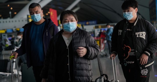 La OMS asegura que tras 3 años de emergencia internacional por covid, "sigue la presión" / Foto: EFE