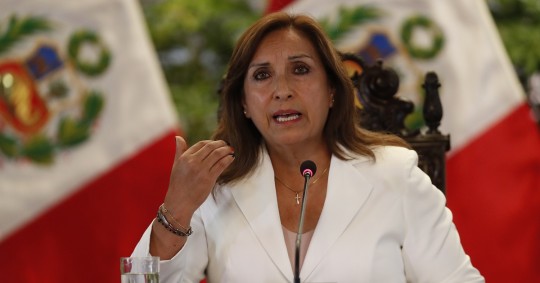 La mandataria anunció, que el Ejecutivo planteará al Congreso una "reforma constitucional para autorizar la intervención de las Fuerzas Armadas en las zonas de frontera" / Foto: cortesía EFE