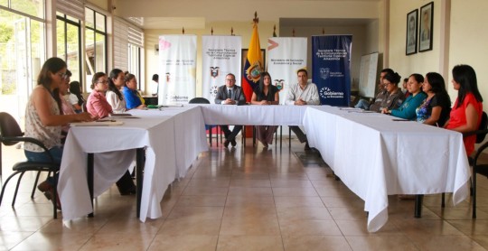 El objetivo es articular acciones favor de los derechos de niños, adolescentes, adultos mayores y personas con discapacidad / Foto: cortesía MIES 
