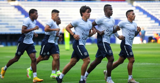 Ecuador alista su equipo para decisivo partido ante Bolivia / Foto: EFE