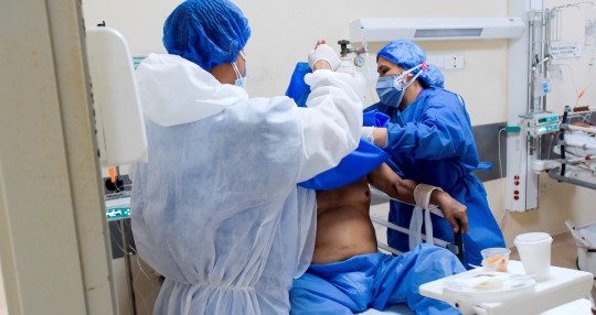 Ecuador abastece hospitales con 19,7 millones de unidades de medicamentos / Foto: EFE 