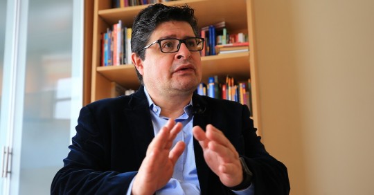 Ecuador cerró 2020 con 144 ataques a medios, 24 muertes y más de 700 despidos / Foto: EFE