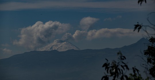El Cotopaxi, de 5.897 metros sobre el nivel del mar, es el segundo pico más alto de Ecuador / Foto: EFE