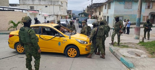 Esmeraldas parece un "territorio perdido" donde el Estado no tiene el control y donde, incluso, las fuerzas del orden "no pueden entrar" a ciertas zonas / Foto: cortesía FF.AA.