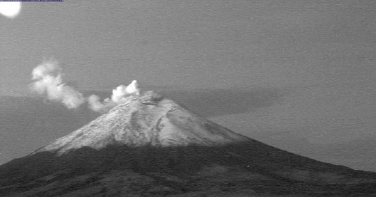 Según el reporte de las 05:52 hora local (10:52 GMT), la columna tomó dirección este / Foto: cortesía IG