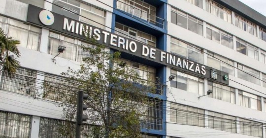 Se proyecta que el déficit al cierre de 2023 podría rondar los $ 5.000 millones / Foto: cortesía 