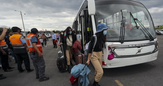 La Cancillería reportó 519 nacionales retornados y 255 fuera de la zona del conflicto / Foto: EFE