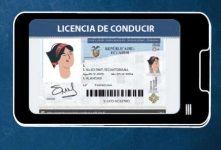 Cómo sacar la licencia de conducir, física y digital, en Ecuador