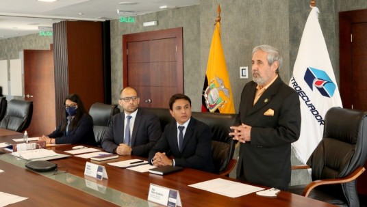 El gerente general de Petroecuador, Ítalo Cedeño, presentó este martes la "renuncia irrevocable" a su cargo, un día después de que el presidente del país pidiera a la junta directiva de la empresa que lo cesaran / Foto: Cortesía Petroecuador