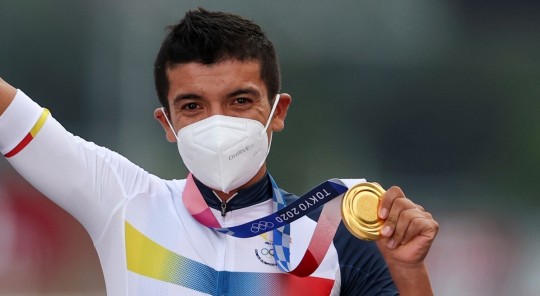 Ecuador conquistó su segundo oro olímpico de la mano de Carapaz / Foto: EFE