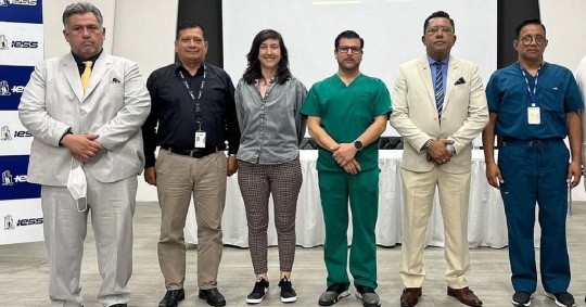 Ocurrió cerca de las 8:30 pm. Dos individuos en una motocicleta dispararon contra el automóvil, donde viajaba/ Foto: Cortesía Hospital Teodoro Maldonado Carbo