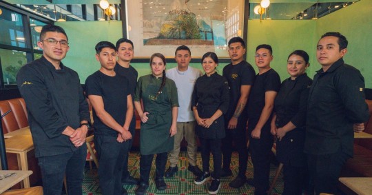 El chef Alejandro Huertas presentó el corviche manabita y la tonga en el festival / Foto: cortesía Ministerio de Turismo