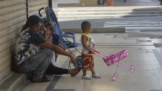 Cómo saber si es beneficiario del Bono de Desarrollo Humano en 2023 en Ecuador / Foto: Shutterstock