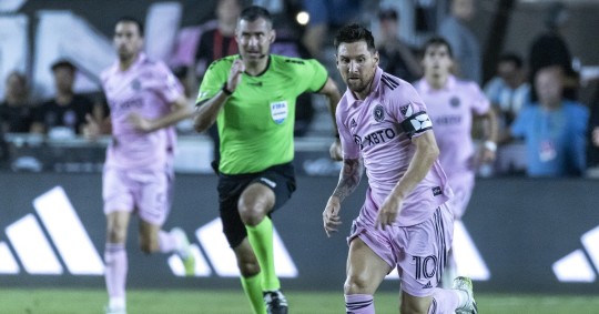 Con su primer doblete en el Inter Miami, Leo Messi deslumbró en la paliza por 4-0 al Atlanta United / Foto: EFE