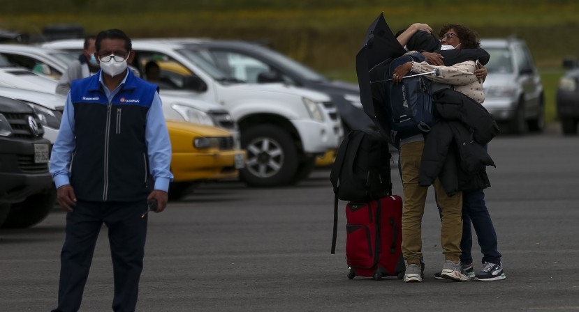 El tercer y último vuelo humanitario llegó al país con 190 pasajeros / Foto: EFE El tercer y último vuelo humanitario llegó al país con 190 pasajeros / Foto: EFE