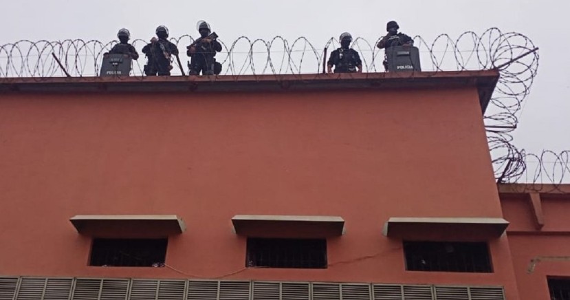 Policía halla dinamita y granada en operación de control en cárcel de Guayaquil / Foto: EFE