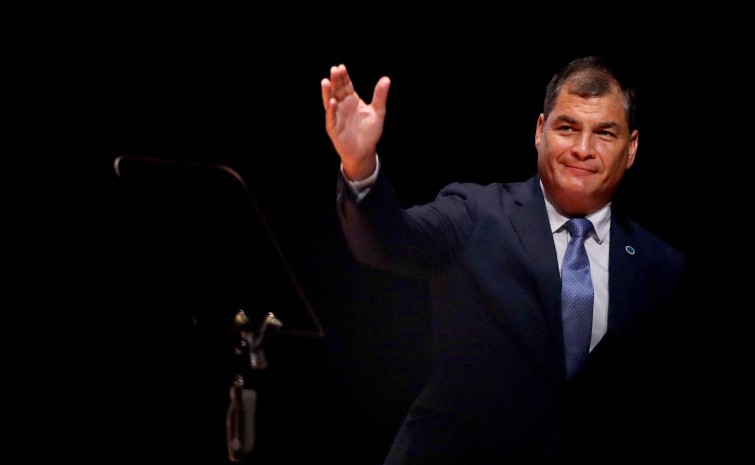 Rafael Correa en una conferencia en Colombia. Foto: El País