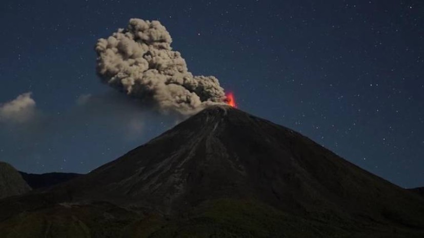 De 3.562 metros de altura, el Reventador es uno de los volcanes más activos de Ecuador. Foto: Expreso