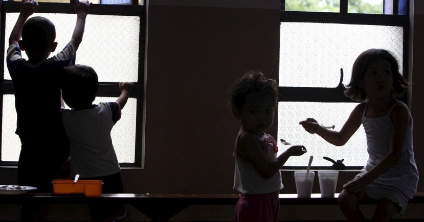 El 50 % de menores en Ecuador sufren en sus hogares de maltrato físico y psicológico y unos 252.000 niños están fuera del sistema escolar / Foto: El 50 % de menores en Ecuador sufren en sus hogares de maltrato físico y psicológico y unos 252.000 niños están fuera del sistema escolar / Foto: