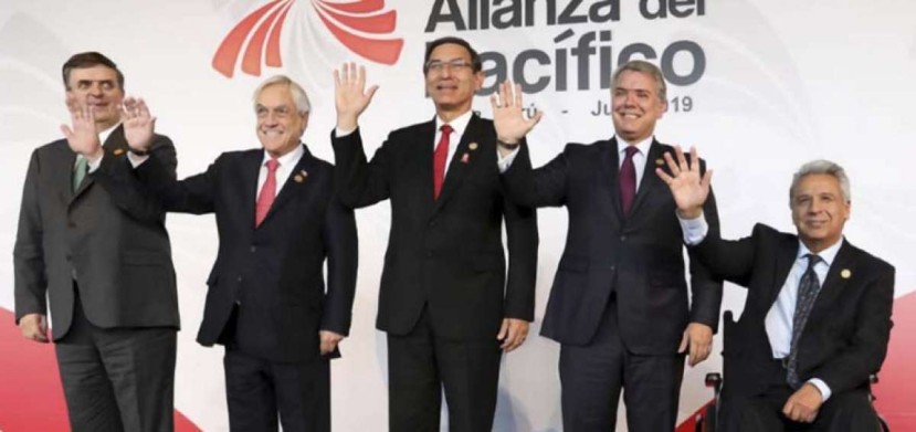 El presidente Lenín Moreno (d) junto a sus homólogos Iván Duque (Colombia), Sebastián Piñera (Chile) y Martín Vizcarra (Perú). Archivo/ ET