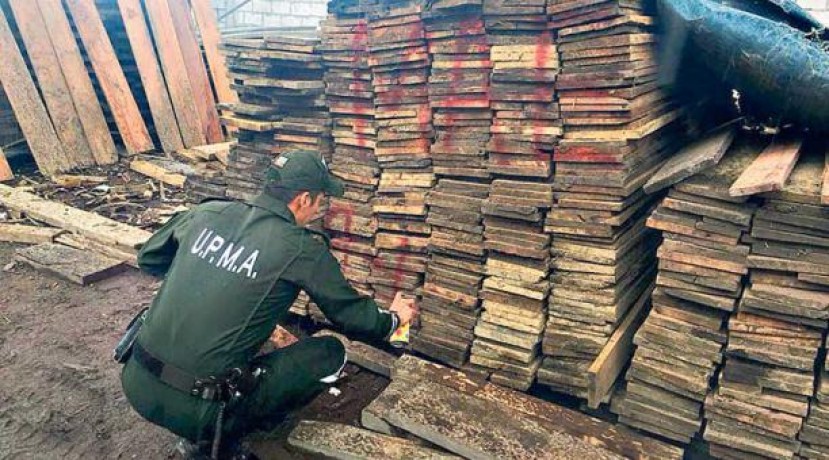 Los operativos de control de la Policía Nacional se realizan en puntos fijos y en recorridos por los bosques. Foto: El Comercio Los operativos de control de la Policía Nacional se realizan en puntos fijos y en recorridos por los bosques. Foto: El Comercio