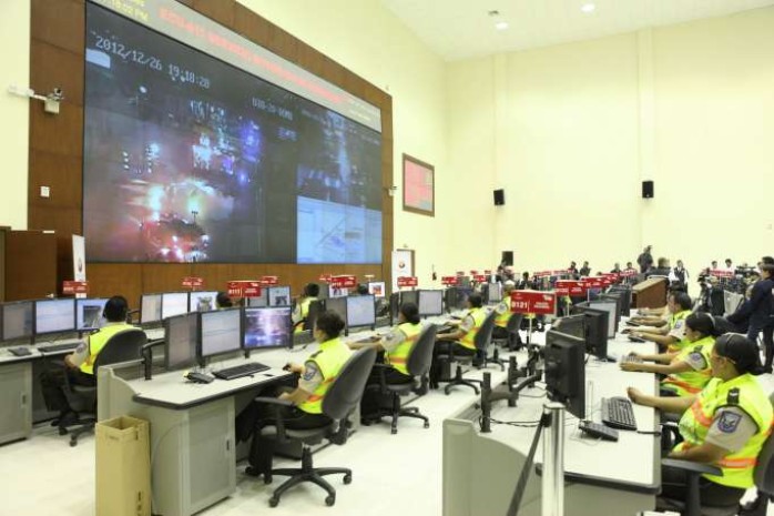 OPERACIONES. En las salas de operaciones del ECU-911 operan varios organismos de seguridad. Foto: La Hora OPERACIONES. En las salas de operaciones del ECU-911 operan varios organismos de seguridad. Foto: La Hora