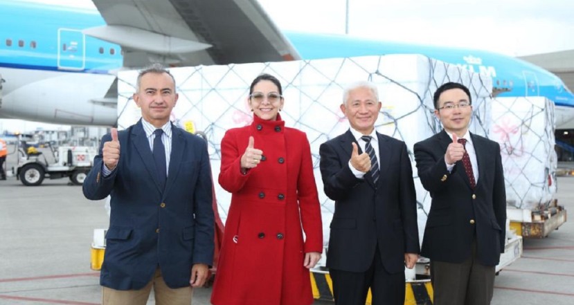 Ecuador recibe medio millón de vacunas Sinovac donadas por China / Foto: cortesía Ministerio de Salud